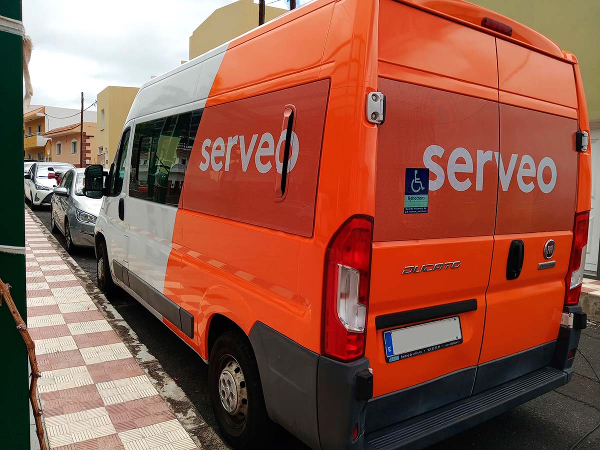 Servicios de rotulación de vehículos
